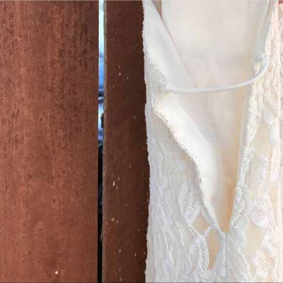 Pins and‎ Needles Anthropologie Lace Dress - Picture 3 of 9